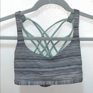 LULULEMON SPORTS BRA